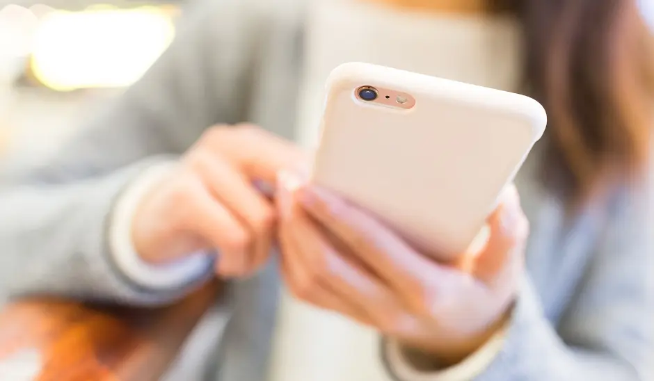 6 astuces pour enlever les rayures sur un écran de smartphone